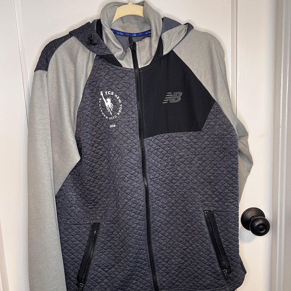 New Balance Men's Black & Gray Quilted Hooded Performance Jacket